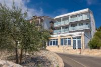 Apartments Panorama - B&B Cirquenizza