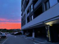 Airport Lounge - Free Parking - B&B