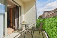 Golden Hour Apartments- Plac Słowiański 18 - Bed and Breakfast
