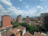 Comodo y amplio apartamento en Laureles - B&B
