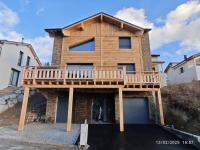 Chalet NEUF Jacuzzi Terrasse Salle jeux proche Font Romeu - Bed and Breakfast Égat