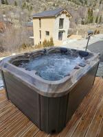 Chalet NEUF Jacuzzi Terrasse Salle jeux proche Font Romeu - B&B Égat