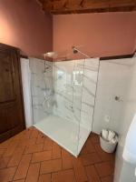 Appartamento con 2 Camere da Letto e Balcone