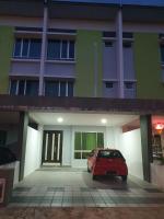 Wong Homestay - Bed and Breakfast Sibu