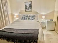 Queen Room with Spa Bath