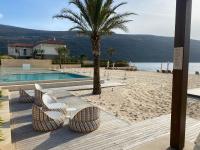 Apartman Celine PortoNovi - Bed and Breakfast Kumbor