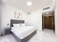 Deluxe One-Bedroom Apartment