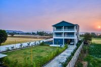 SaffronStays Six Oaks - B&B