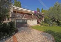 Front lake Villa with huge garden - B&B San Felice del Benaco