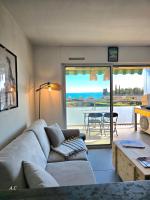 La Baie - Studio neuf avec balcon vue mer, à 5min de la mer avec parking - By AURAconciergerie - Chambres d'hôtes La Ciotat