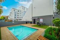 1 Bed Serene at The Bolton, Rosebank, Johannesburg - B&B
