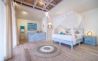 Surfer - Single Room Bungalow with Queen Bed, Working Desk, Shower, FREE Access to Pool and Gym, Onsite SPA, Car-Bike-ATV Rental, Diving and Fishing - Ferienwohnung Lakahembi