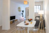 #16 1BDR Flower market, Old Town, 1min beach AC - B&B
