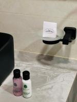 Camera Tripla Superior