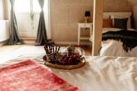 Tweepersoonskamer met 2 Aparte Bedden en Douche