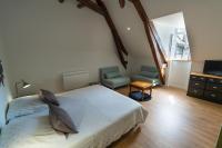 Quadruple Room with Private Bathroom