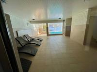 Apartment mit Balkon