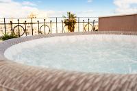 LA88 Bayview Penthouse with Jacuzzi - B&B Sliema