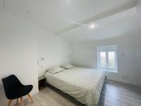 Éclat St Romain n3, duplex - moderne - WIFI - CLIM- proche Vienne - B&B Saint-Romain-en-Gal