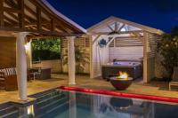 Villa charmante à Le Lamentin avec piscine - B&B Le Lamentin