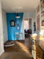 Chambre bleue et or 16m2 chez l'habitant dans appartement 100m2 centre ville - Ferienwohnung