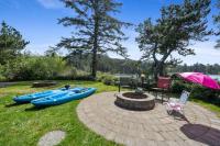 Lakefront Retreat Hot Tub & Semi-Private Dock - B&B Rockaway Beach