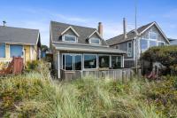 Oceanview 4BR Steps to Beach Family Retreat - B&B Rockaway Beach