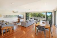 Hume Parade 19, Unit 1, Currimundi - B&B Kawana Waters