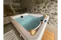 La Cascina Amore con jacuzzi e sauna by Halldis - Chambres d'hôtes Ozzano Monferrato