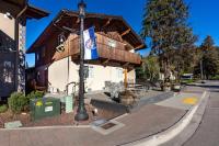 Snowcreek Suite - Dogwood - Hot tub - Kitchenette - B&B