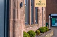 The Kepties 4 - 1 Bed Luxurious Serviced Apartment, Private Garden, Free Parking, 1 Min From TRAIN STATION, 3 Mins to KEPTIES POND, Bakery and Pharmacy Next door - REDUCED PRICE GUARANTEED And Flexi Stay Rates by visiting ORION SHORT STAYS - B&B