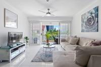 Seychelles in Main Beach - 2 Bedroom Apartment - CoastHM - B&B