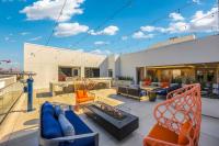 One Lux Stay Hollywood View LA Suites - B&B