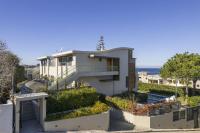 Luxury Villas near The Sea With Heated Pool - Chambres d’hôtes Kato Daratso