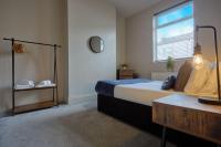 A selection of apartments in Golborne Business and Leisure WIFI Parking by Stone Pit Apartments - B&B