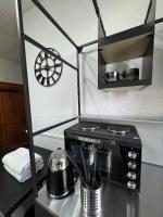 Deluxe Studio