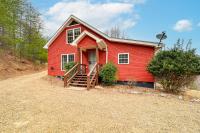 Pet-Friendly Cabin with Hot Tub in North Carolina! - Ferienwohnung Stony Fork