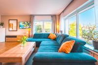 Sleeping Home - Red House - Großes Haus für Gruppen mit 2 Wohnungen - 15 Betten - 2 Küchen - Parkplätze - Self Check-in - Ferienwohnung Bielefeld