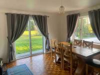 Evergreen view- 3 bedroom house in kingscourt - Chambres d'hôtes Woodfort