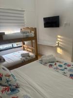 Vierbettzimmer mit eigenem Bad