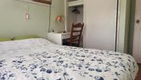 Deluxe Room (1 adult + 1 child)