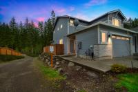 Cozy Oasis in Port Orchard - Private 1BR Suite with Trails - B&B