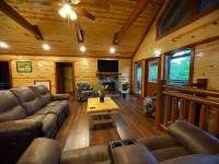 On Mountain Time - B&B Sevierville