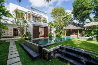 Tropical Villa Batik - Large Garden & Pool, Concierge! 3mins to Beach, Clubs, Cafes - B&B Seminyak