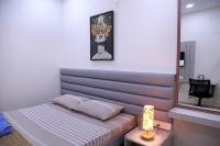 Yendluri's- QueenBed Room-24 Kondapur, Gachibowli - Chambres d’hôtes Lingampalli