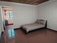 Mixed Dormitory Room