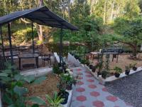 Riverside Bliss Villa - Ferienwohnung Kallār