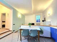 Russomanno Apartments 6 - Bed and Breakfast Como