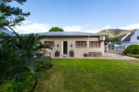 Contemporary Karoo - B&B