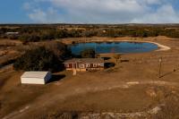 Peaceful Country Retreat - Pond, Deck, Fire Pit - B&B